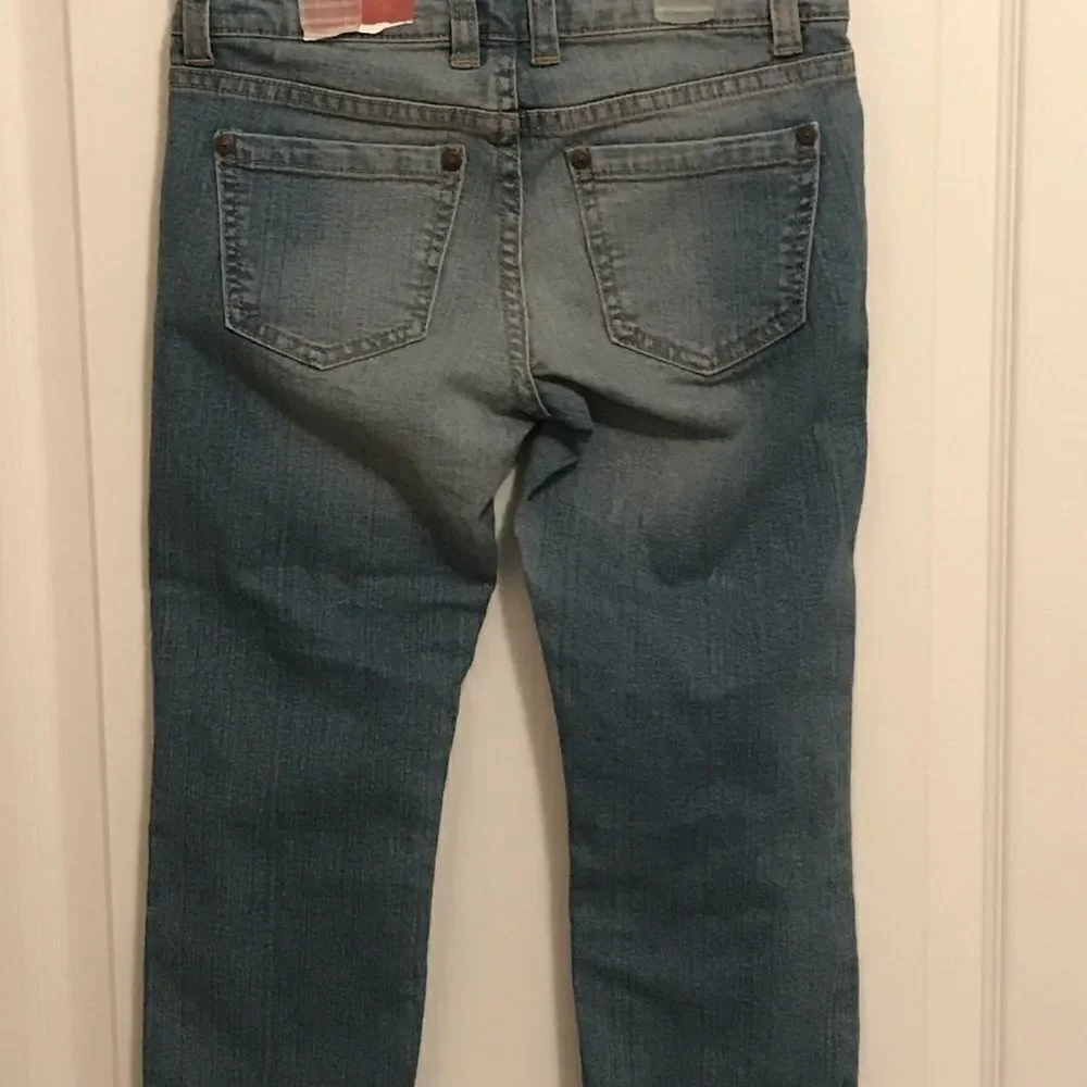 Arizona Jeans Cropped Light Wash 7 Regular NWT